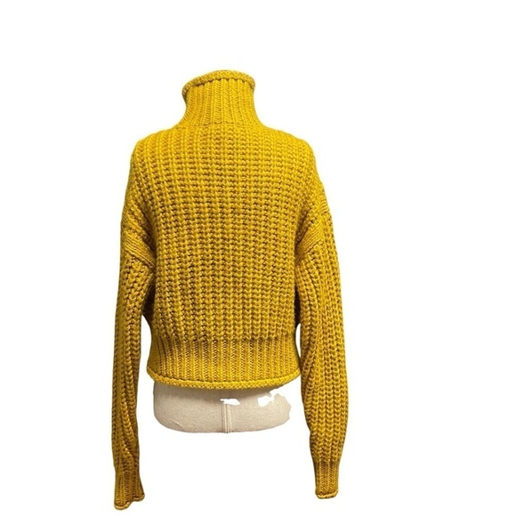 H&M Chunky Knit Cropped Turtleneck Sweater Size XS - Picture 5 of 13
